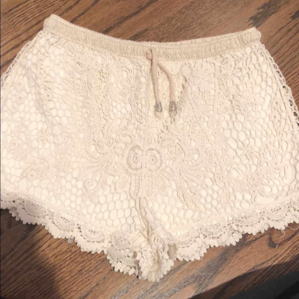 Brand new cream flowy knit shorts